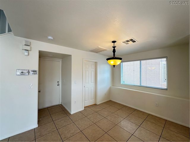 7305 PRUSSIAN GREEN Street, Las Vegas, NV 89139