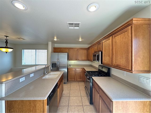 7305 PRUSSIAN GREEN Street, Las Vegas, NV 89139