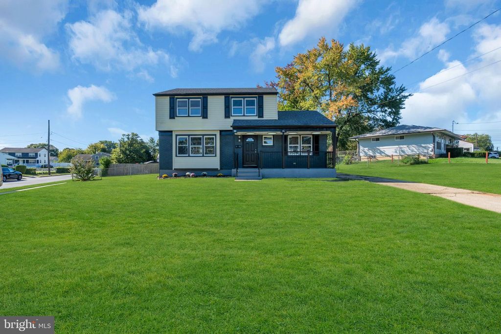 10 LARKIN RD, BURLINGTON, NJ 08016 — exterior