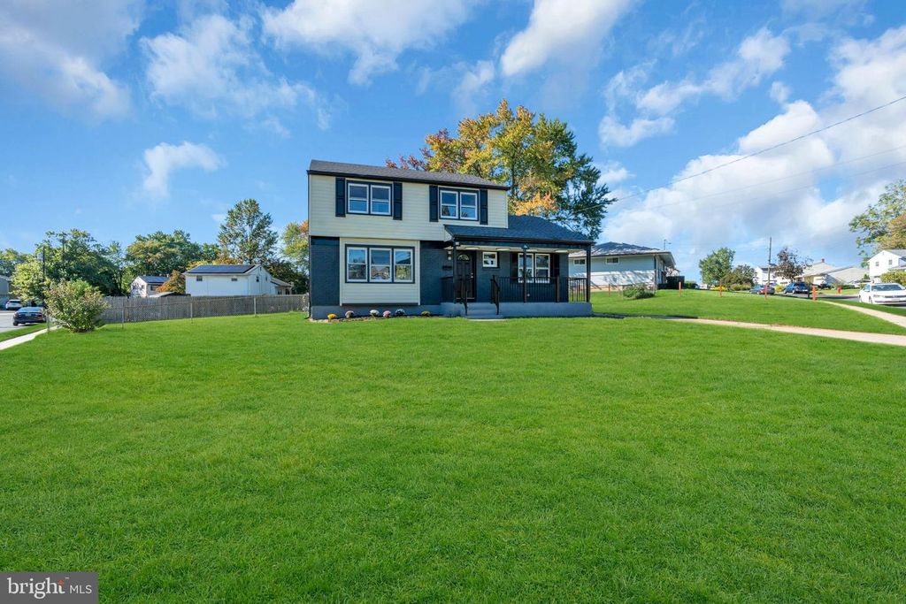 10 LARKIN RD, BURLINGTON, NJ 08016 — photo 2