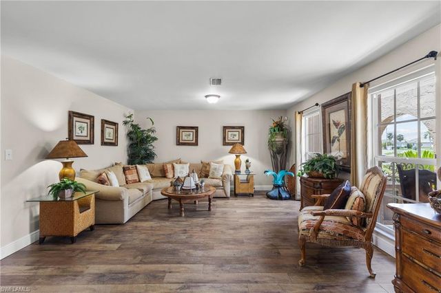 4536 Vinsetta AVE, North Fort Myers, FL 33903