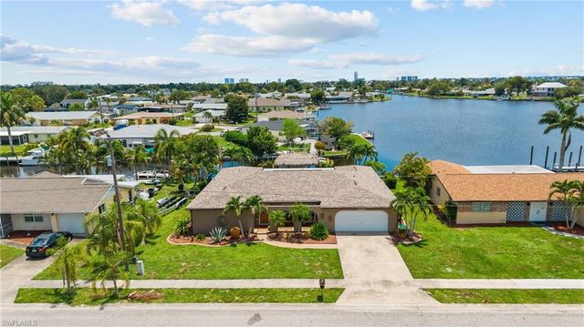 4536 Vinsetta AVE, North Fort Myers, FL 33903