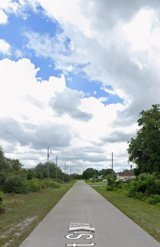 2519 71ST Street W, Lehigh Acres, FL 33971