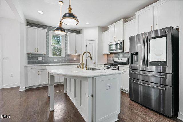 1928 Kateland Court, Apex, NC 27502