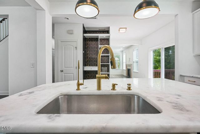 1928 Kateland Court, Apex, NC 27502