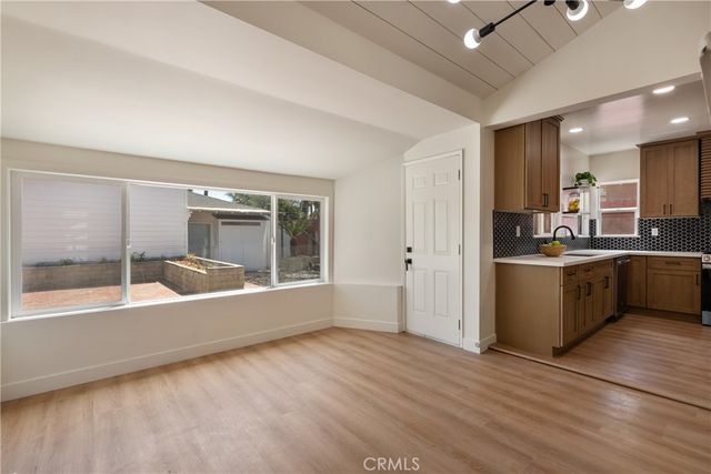 2280 San Francisco, Long Beach, CA 90806