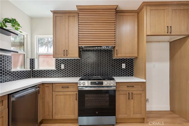 2280 San Francisco, Long Beach, CA 90806