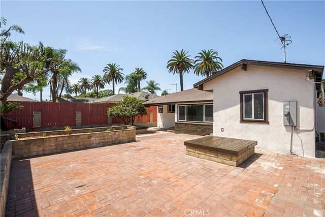 2280 San Francisco, Long Beach, CA 90806