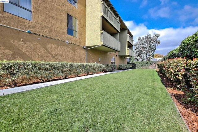 16006 E 14Th St 213, San Leandro, CA 94578