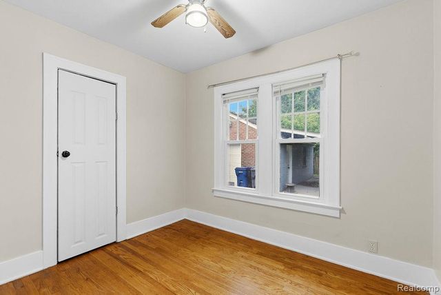 2530 Paducah Street, Flint, MI 48504