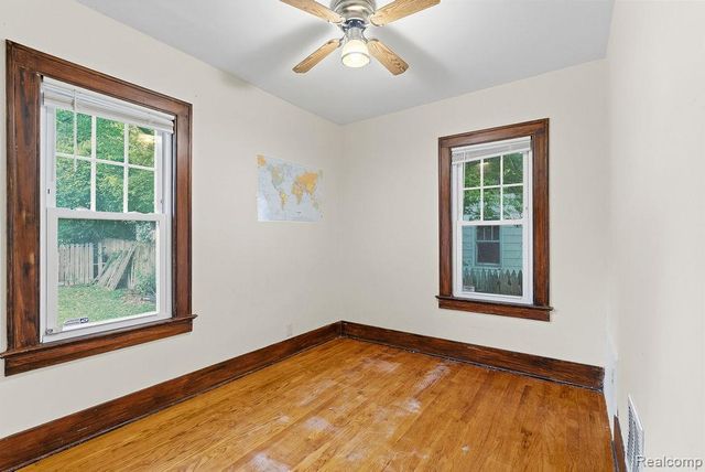 2530 Paducah Street, Flint, MI 48504