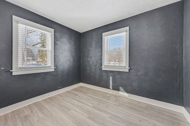 329 Bond Street, Allegan, MI 49010