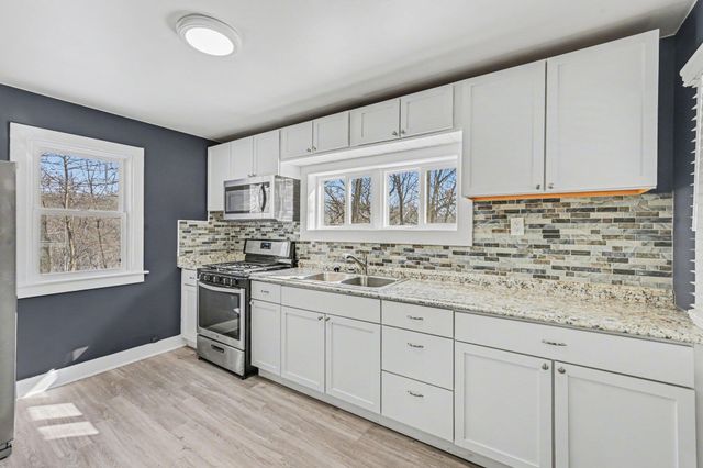 329 Bond Street, Allegan, MI 49010