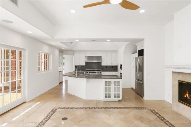 2025 E Balboa, Newport Beach, CA 92661