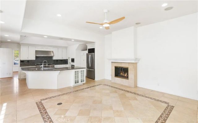 2025 E Balboa, Newport Beach, CA 92661