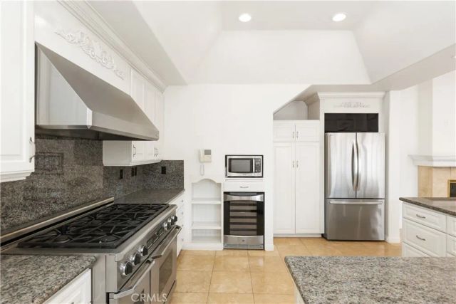 2025 E Balboa, Newport Beach, CA 92661