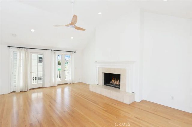 2025 E Balboa, Newport Beach, CA 92661
