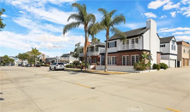 2025 E Balboa, Newport Beach, CA 92661