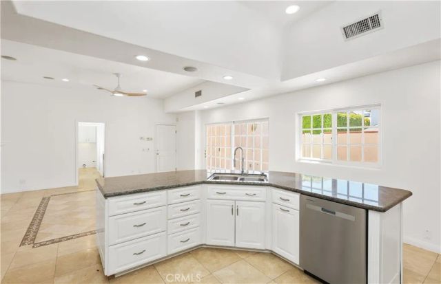2025 E Balboa, Newport Beach, CA 92661