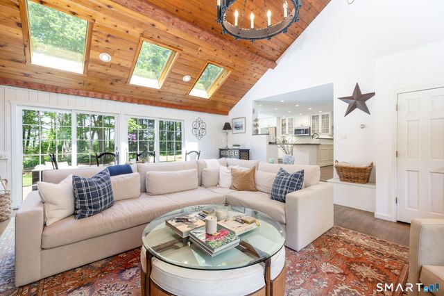 60 Old Wood Road, Avon, CT 06001
