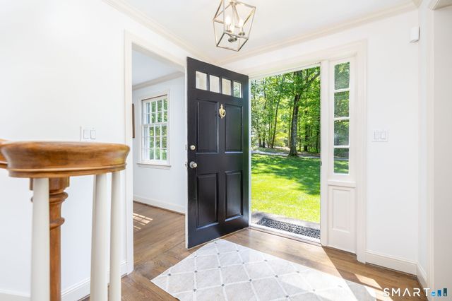 60 Old Wood Road, Avon, CT 06001