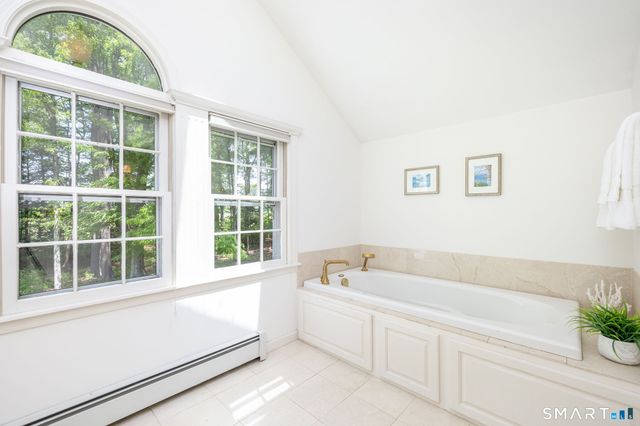 60 Old Wood Road, Avon, CT 06001