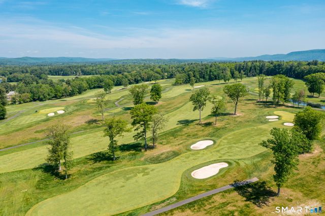 60 Old Wood Road, Avon, CT 06001