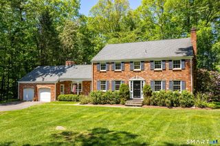 60 Old Wood Road, Avon, CT 06001