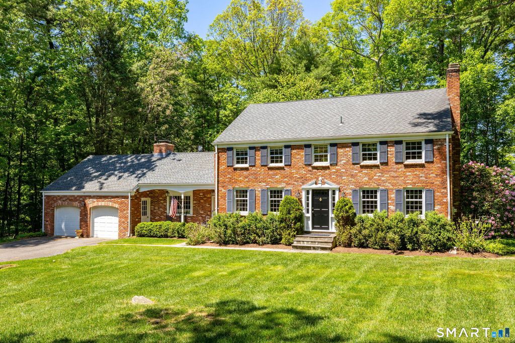 60 Old Wood Road, Avon, CT 06001