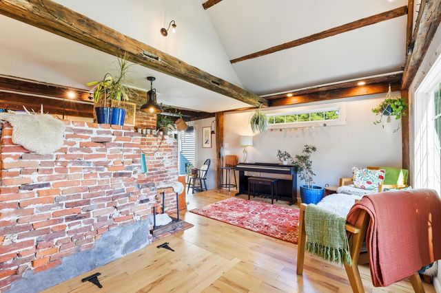 235 Middle Road, Deerfield, NH 03037