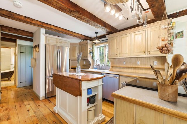 235 Middle Road, Deerfield, NH 03037