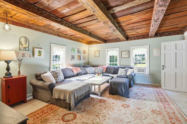 235 Middle Road, Deerfield, NH 03037