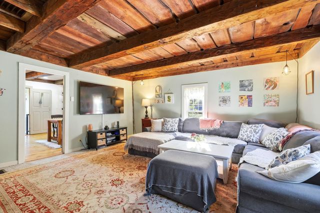 235 Middle Road, Deerfield, NH 03037