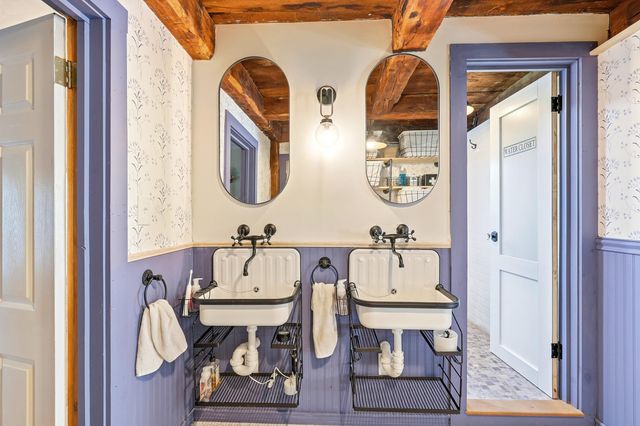 235 Middle Road, Deerfield, NH 03037
