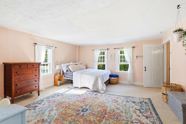 235 Middle Road, Deerfield, NH 03037