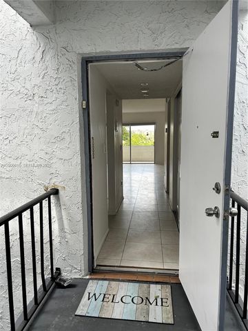 3000 E Sunrise Lakes Dr 302, Sunrise, FL 33322