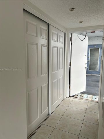 3000 E Sunrise Lakes Dr 302, Sunrise, FL 33322