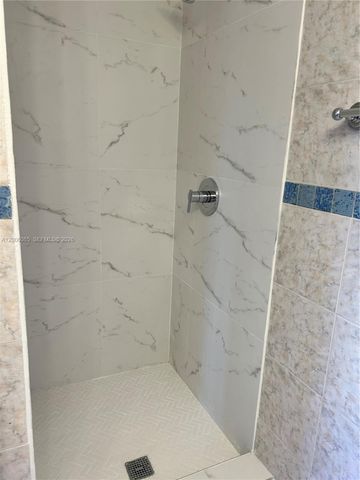 3000 E Sunrise Lakes Dr 302, Sunrise, FL 33322