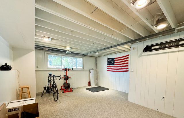 4382 Indian Spring Drive SW, Grandville, MI 49418