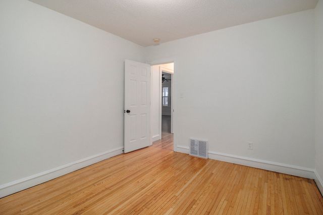 2214 Torrent Street, Muskegon City, MI 49441