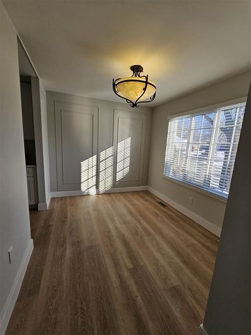 1976 Ridge Court, Royal Oak, MI 48073