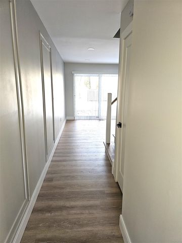 1976 Ridge Court, Royal Oak, MI 48073