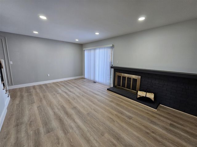 1976 Ridge Court, Royal Oak, MI 48073