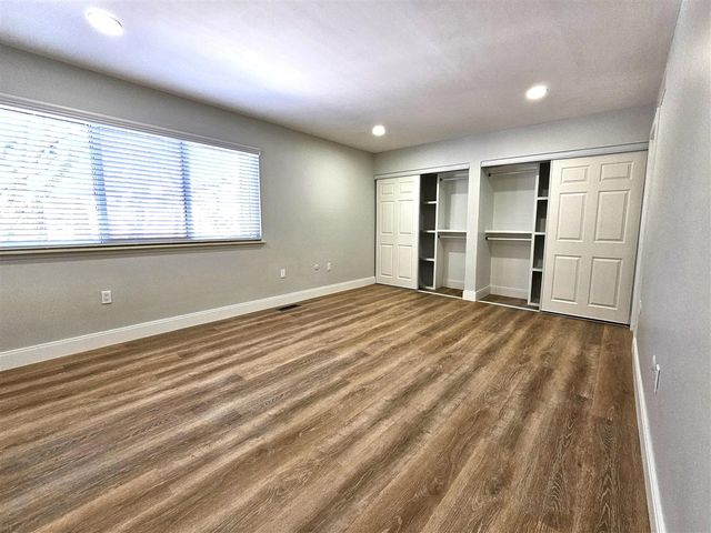 1976 Ridge Court, Royal Oak, MI 48073