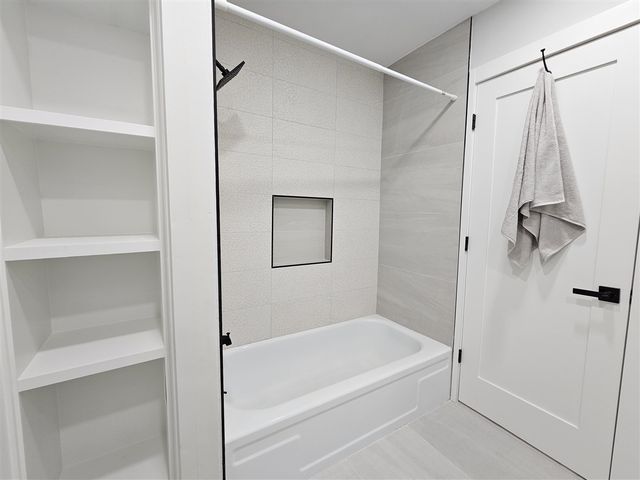 1976 Ridge Court, Royal Oak, MI 48073