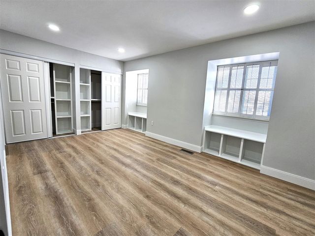 1976 Ridge Court, Royal Oak, MI 48073