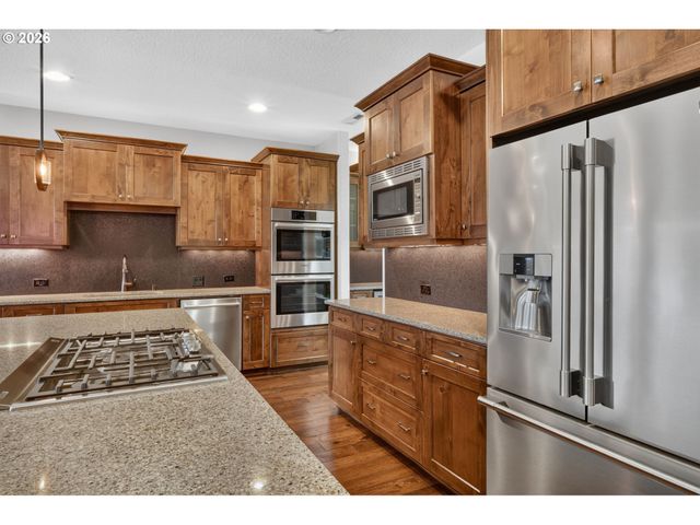 12500 Nw 48TH Ct, Vancouver, WA 98685