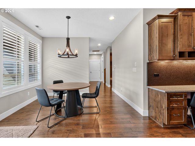 12500 Nw 48TH Ct, Vancouver, WA 98685