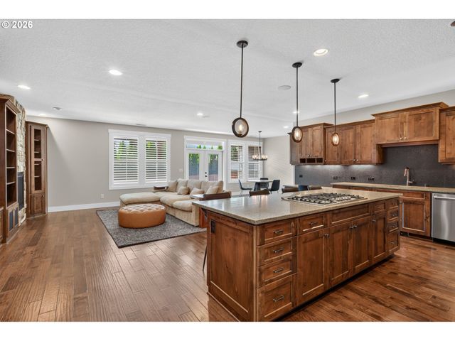 12500 Nw 48TH Ct, Vancouver, WA 98685