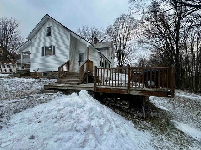 572 Route 140, Tinmouth, VT 05773